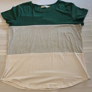 YunJey Women’s Green and White Colorblock Tee
